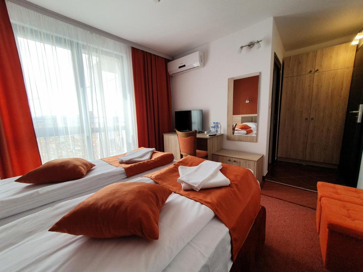 Guest House Saint Petka Veliko Tarnovo Phòng bức ảnh